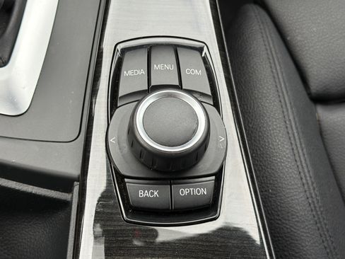 Used 2018 BMW 330i Sedan RWD image 9