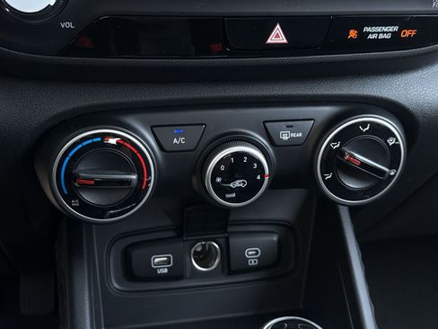 New 2026 Hyundai Venue SE FWD image 21
