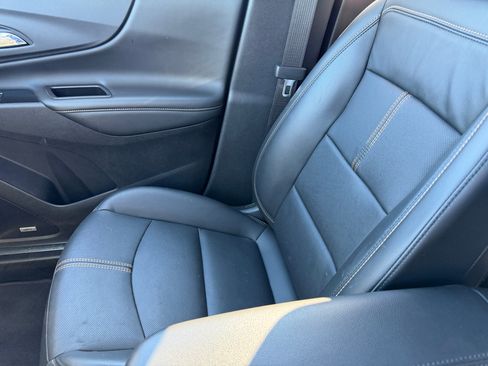 Used 2022 Chevrolet Equinox Premier image 12