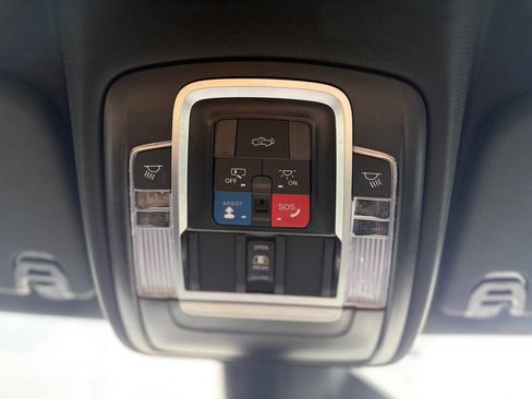 Used 2025 RAM 1500 Big Horn AWD/4WD image 31