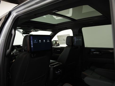 New 2026 GMC Yukon XL AT4 w/ AT4 Premium Plus Package AWD/4WD image 27
