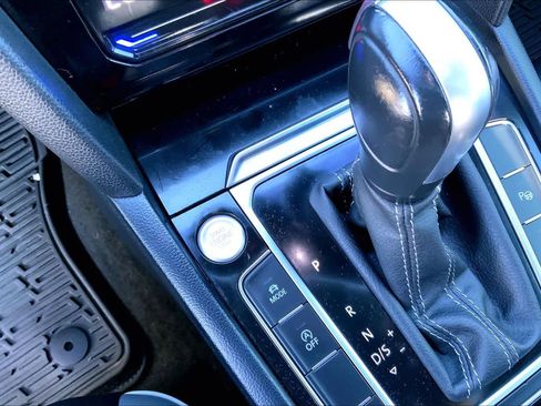 Used 2023 Volkswagen Arteon SEL Premium image 31