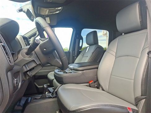 Used 2023 RAM 3500 Tradesman w/ Chrome Appearance Group image 13