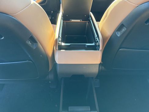 New 2026 Hyundai Santa Fe Calligraphy FWD image 24