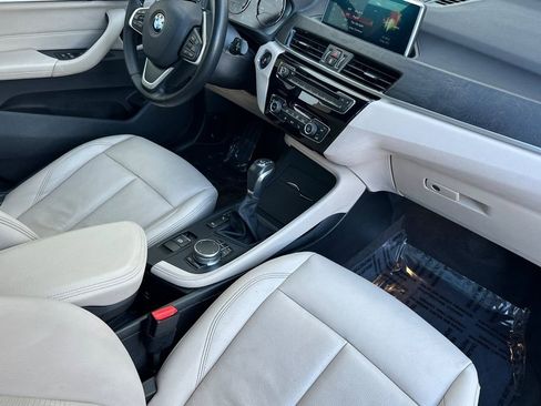 Used 2018 BMW X1 xDrive28i w/ Premium Package image 17