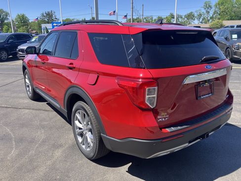 Used 2023 Ford Explorer XLT w/ Equipment Group 202A AWD/4WD image 5