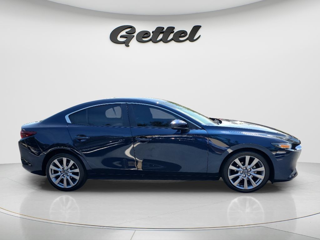 Used 2021 MAZDA MAZDA3 s FWD image 4