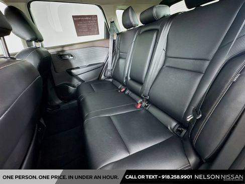 Used 2021 Nissan Rogue SV AWD/4WD image 22