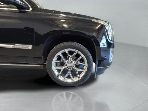 Used 2019 Cadillac Escalade ESV Platinum image 20