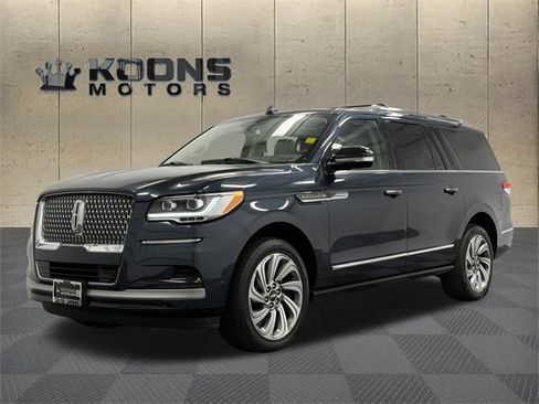Used 2022 Lincoln Navigator L Reserve image 1
