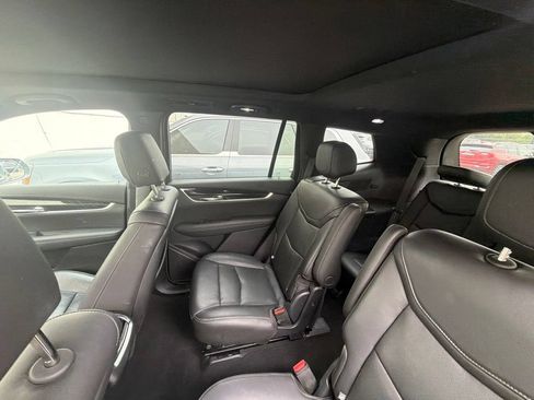 Used 2020 Cadillac XT6 Premium Luxury AWD/4WD image 12
