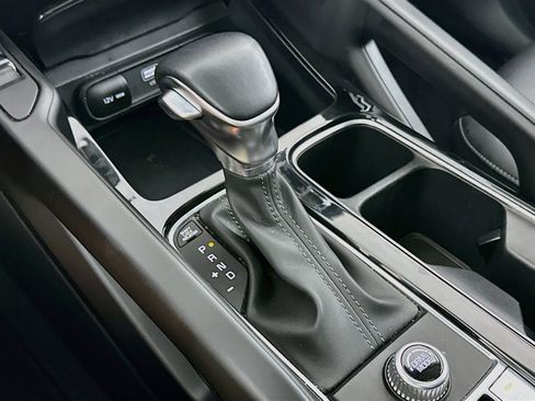 Used 2025 Kia Telluride S FWD image 25