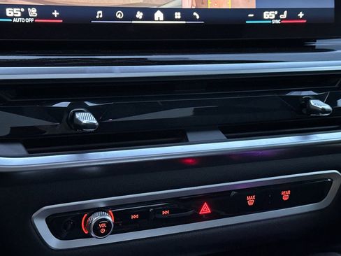 New 2026 BMW X6 M60i image 18