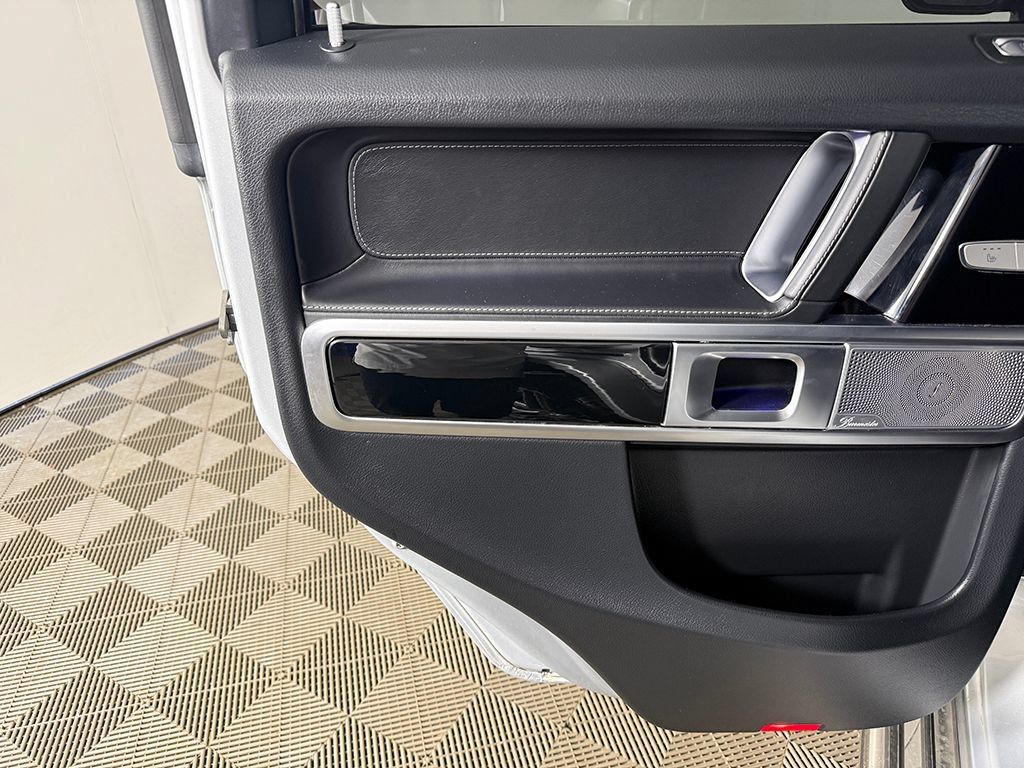 Used 2021 Mercedes-Benz G 63 AMG 4MATIC w/ Seat Comfort Package image 27