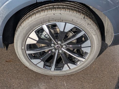 New 2026 Volvo XC60 B5 Plus w/ Protection Package Premier image 16