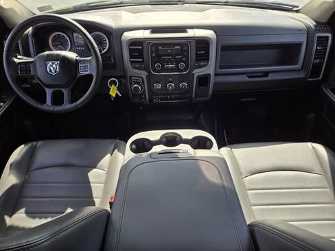 Used 2020 RAM 1500 Tradesman w/ Chrome Appearance Group AWD/4WD image 15