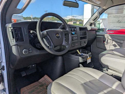 New 2025 Chevrolet Express 2500 w/ Communications Package image 10