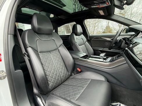 Used 2023 Audi S8 w/ S8 Executive Package image 18