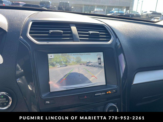 Used 2017 Ford Explorer XLT w/ Equipment Group 202A FWD image 31