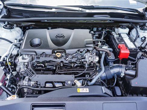 Used 2022 Toyota Camry SE w/ Carpet Mat Package (TMS) FWD image 24