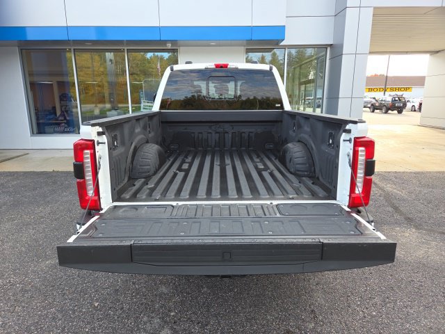 Used 2023 Ford F250 Lariat w/ Lariat Ultimate Package AWD/4WD image 32