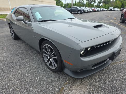 Used 2023 Dodge Challenger R/T w/ Plus Package RWD image 2