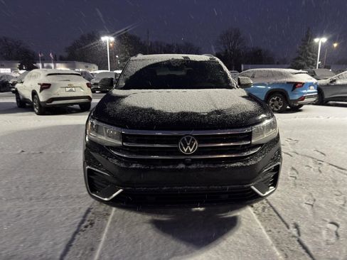Used 2020 Volkswagen Atlas Cross Sport SEL Premium R-Line image 2