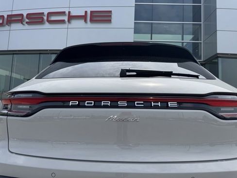 New 2025 Porsche Macan image 12