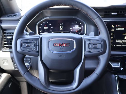 Used 2024 GMC Sierra 1500 AT4 w/ Technology Package AWD/4WD image 13