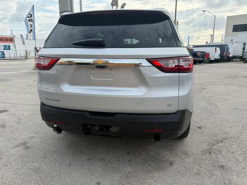Used 2018 Chevrolet Traverse LT FWD image 6