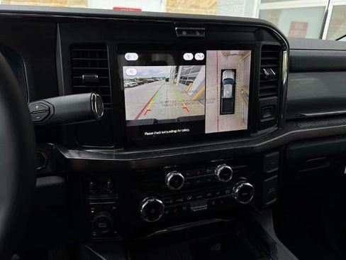 New 2026 Ford F250 4x4 Crew Cab Super Duty image 9