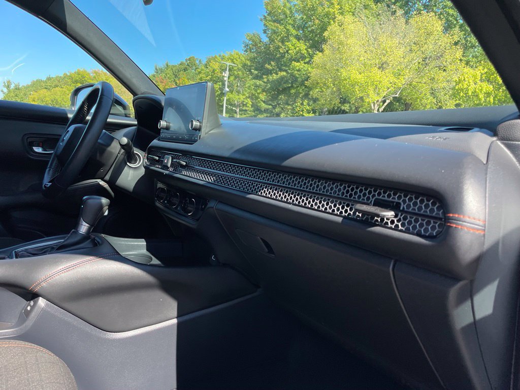 Certified 2024 Honda HR-V Sport image 33