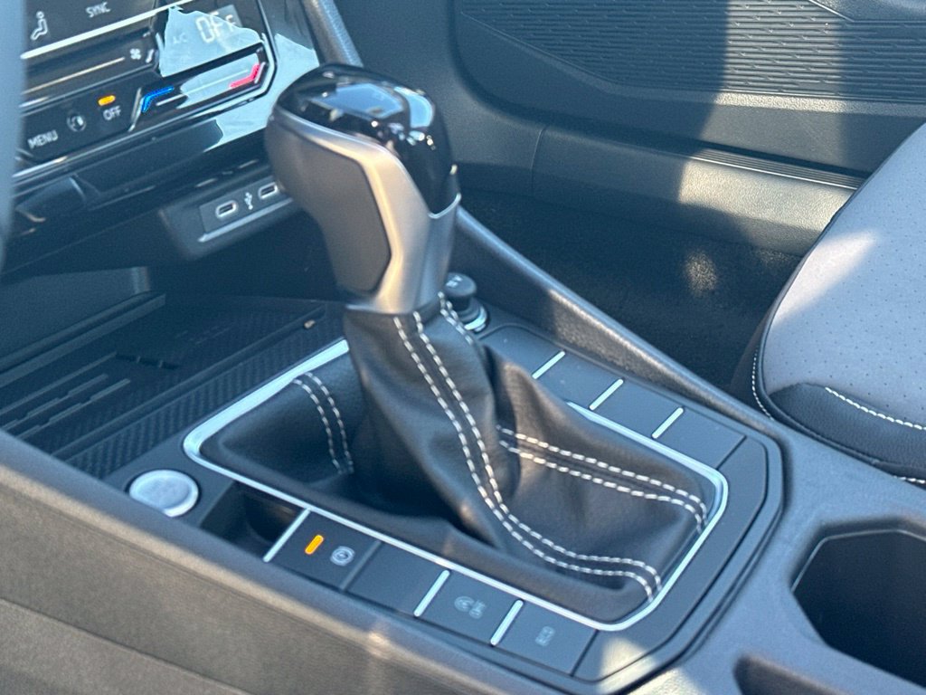 New 2027 Volkswagen Jetta SE FWD image 28