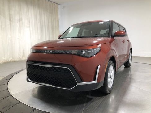 New 2025 Kia Soul LX w/ LX Technology Package image 3