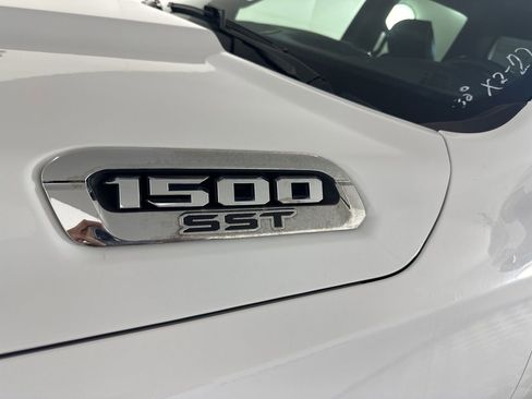 Used 2025 RAM 1500 Laramie image 39