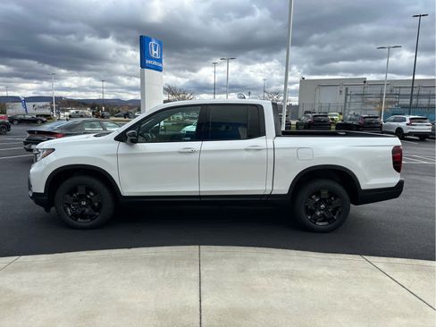 New 2026 Honda Ridgeline Black Edition image 2