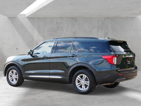 Certified 2023 Ford Explorer XLT w/ Equipment Group 202A AWD/4WD image 4