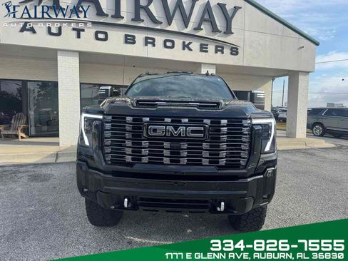 Used 2025 GMC Sierra 2500 Denali Ultimate image 3