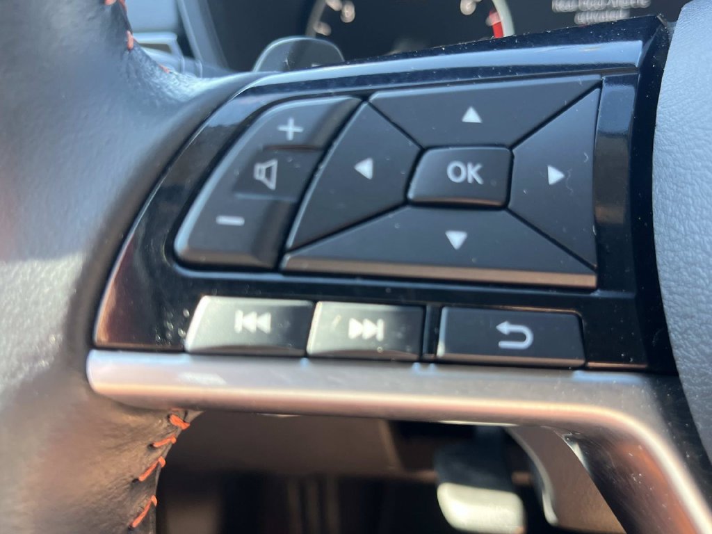 Used 2023 Nissan Altima 2.5 SR w/ SR Premium Package FWD image 36