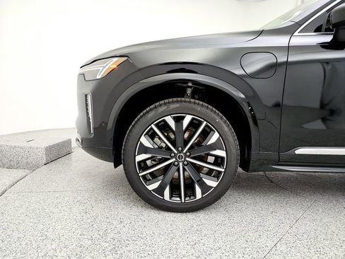 New 2026 Volvo XC90 T8 Plus w/ Protection Package AWD/4WD image 34