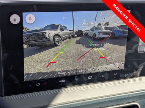 New 2025 Ford Maverick Lobo image 22