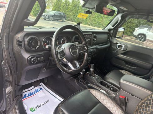 Used 2021 Jeep Wrangler Unlimited Sahara image 10