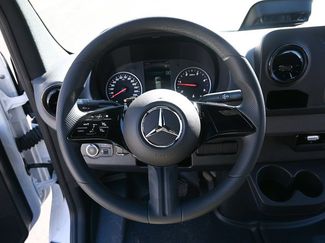 Used 2025 Mercedes-Benz Sprinter 2500 video 2