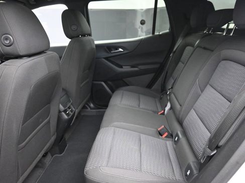 Used 2025 Chevrolet Equinox LT image 10