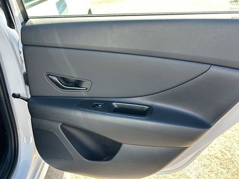 New 2025 Hyundai Elantra Sport image 16