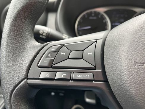 New 2025 Nissan Kicks Play S image 21