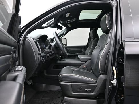 Used 2024 RAM 2500 Limited AWD/4WD image 9