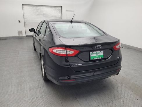 Used 2016 Ford Fusion SE FWD image 6