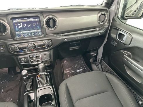 Used 2023 Jeep Wrangler Unlimited w/ Sun & Screen Package AWD/4WD image 27