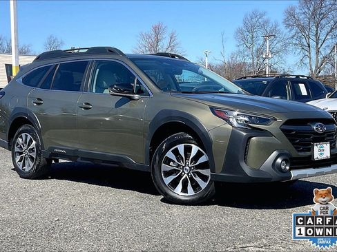 Used 2023 Subaru Outback Limited image 2